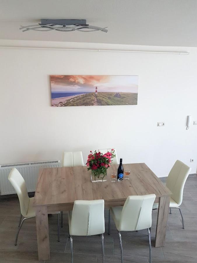 Silver Lodge Apartment 1 Eger Extérieur photo